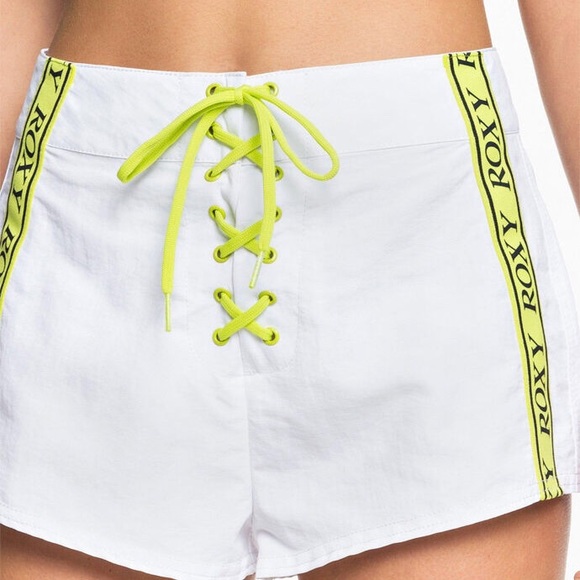 🌙SOLD🌙 Roxy Hailey Bieber & Kelia Moniz White - Picture 7 of 7